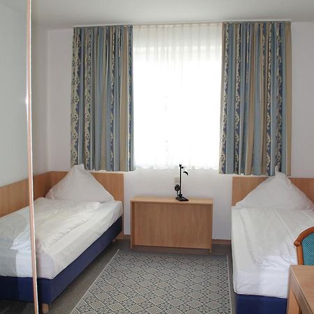 Riesenjunior Hanau By Trip Inn Habitación foto